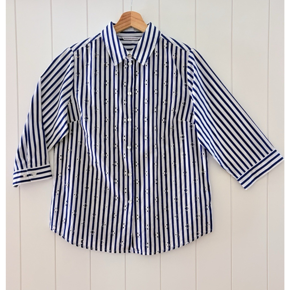Allison Daley Striped Floral Eyelet Cotton Button Front Shirt Blue White Career - Picture 8 of 9